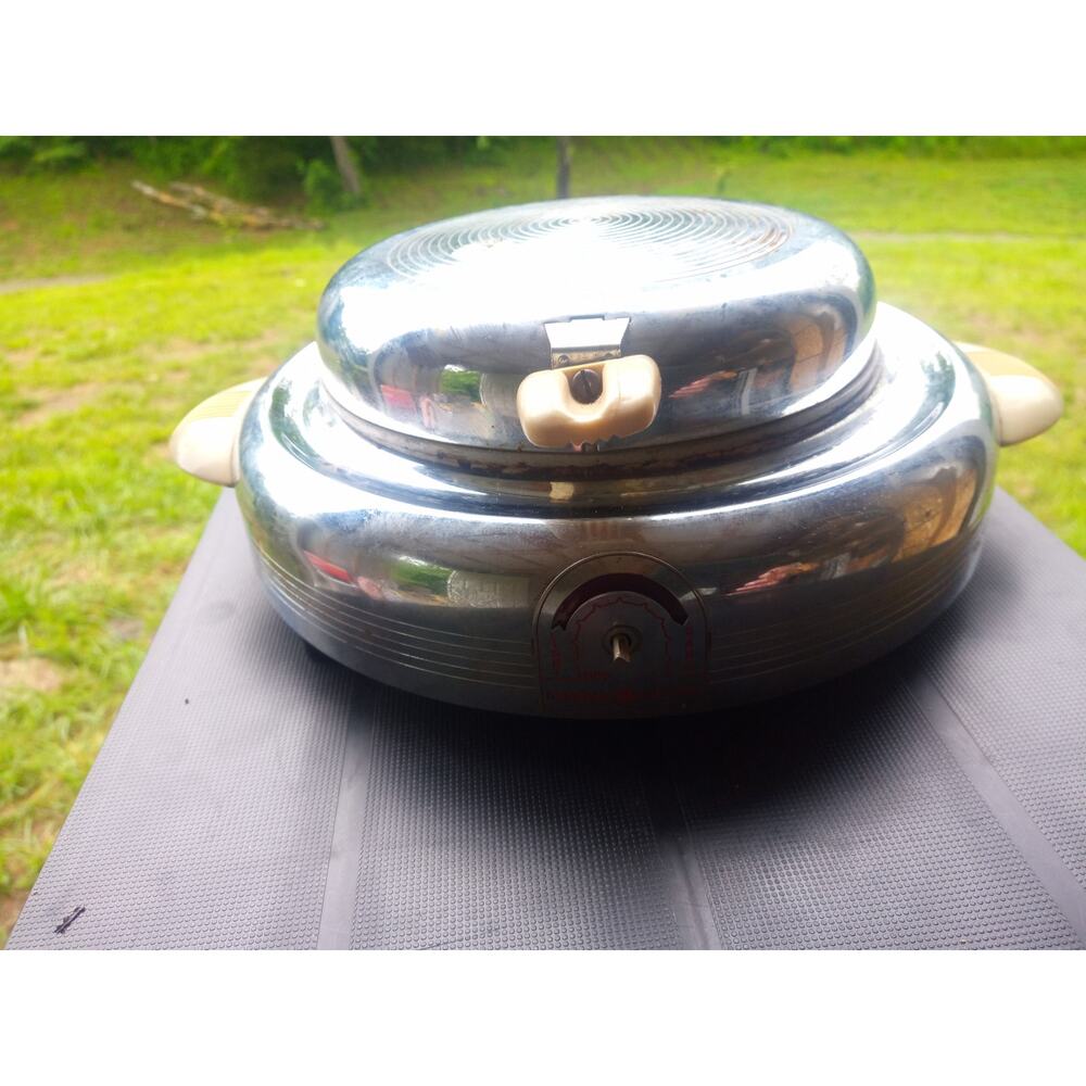 Vintage  GE Waffle Maker  129W9 General Electric - Art Deco - MCM